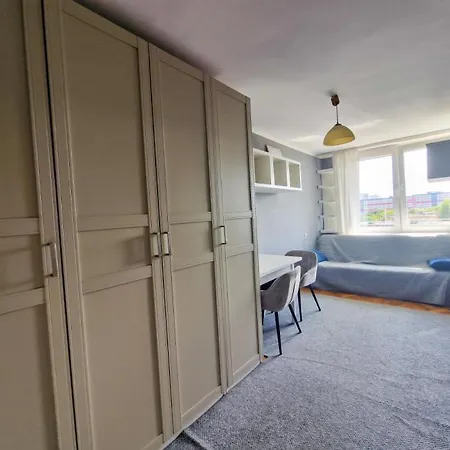 Falowiec D90 Apartman *